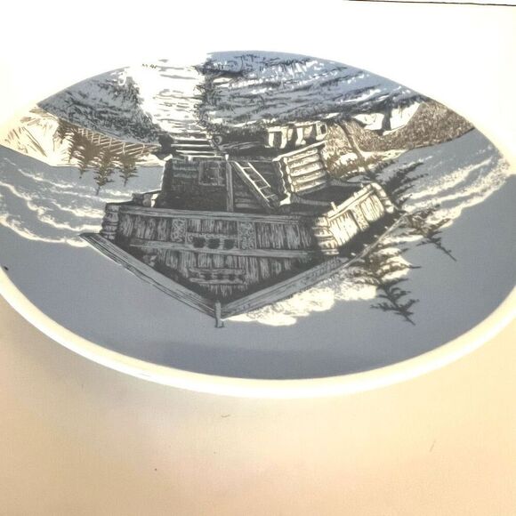 Vintage 1964 Porsgrund Norway Blue & White Winter Log Cabin 7" Collectors Plate - Picture 10 of 10